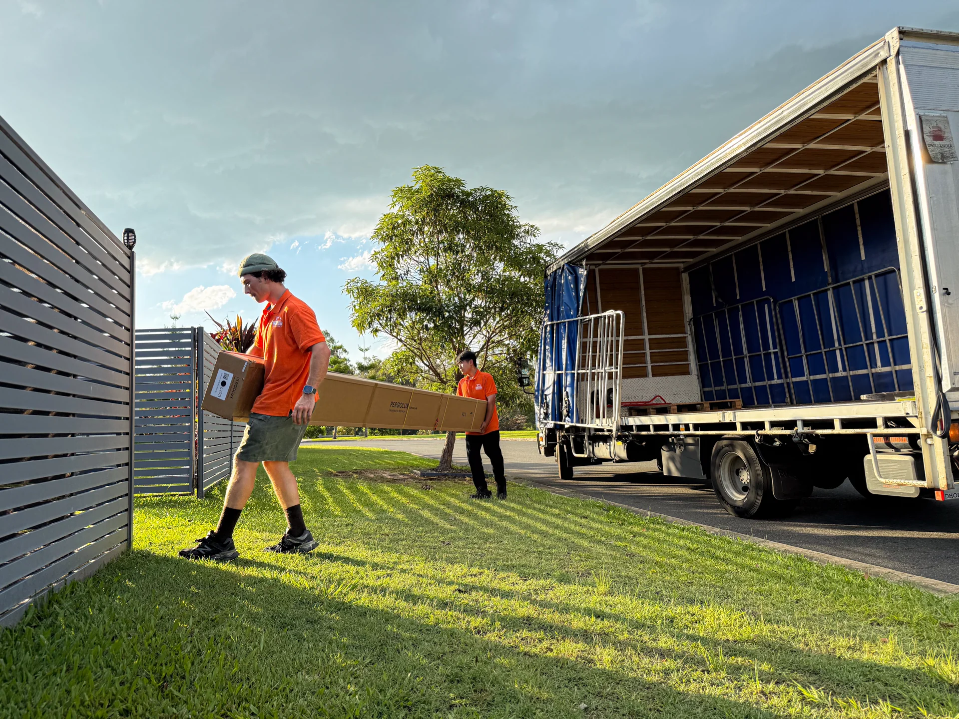 local-b2b-b2c-delivery-77freight-transport